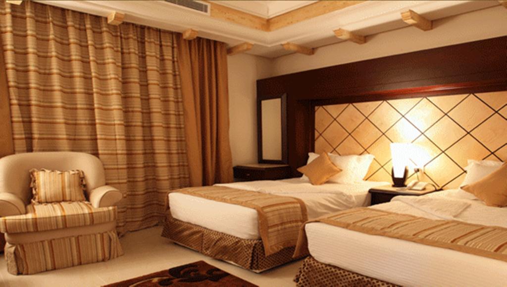 Lavande Suites Iambo Quarto foto